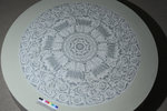 Deckentapete mit großer Mittelrosette als Stuckimitation