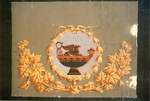 Supraporte mit Öllampe, Lorbeerkranz und Weinlaub